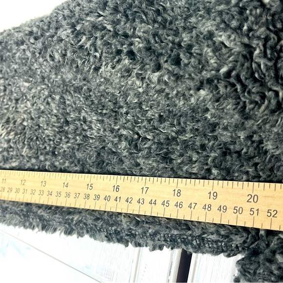 Abercrombie & Fitch Women’s Nubby Sherpa Jacket Full Zip  L Gray With Black Trim - Picture 8 of 10